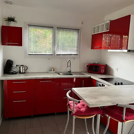 Exceptional T2 Independent, Garden, 400 M * Labenne